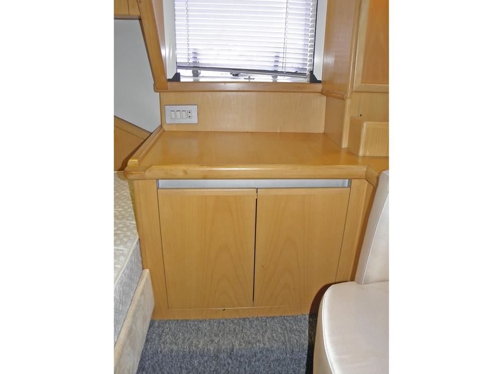 Aft cabin, Accommodation